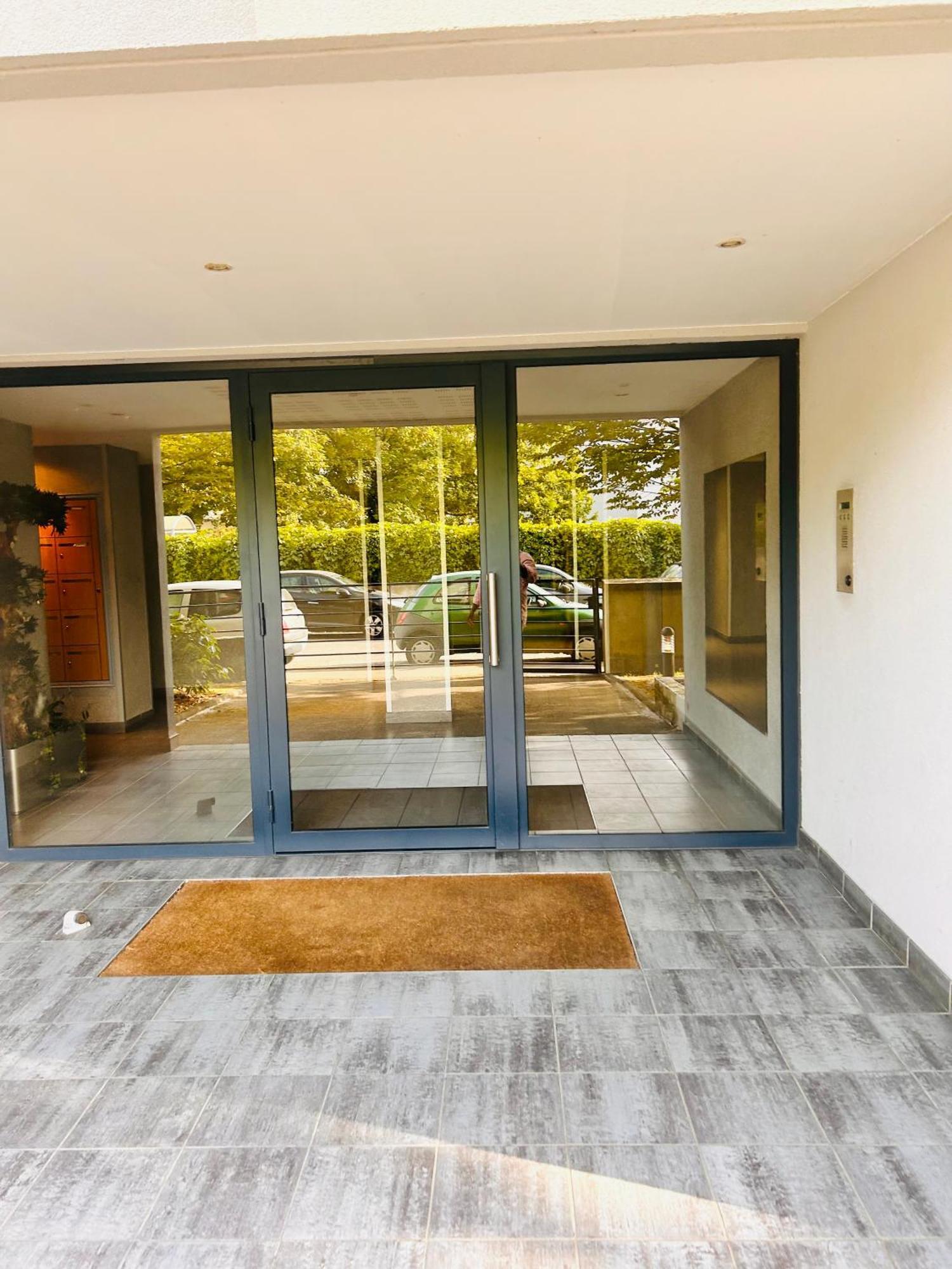 Chambre Prive Classe Villeurbanne Bagian luar foto